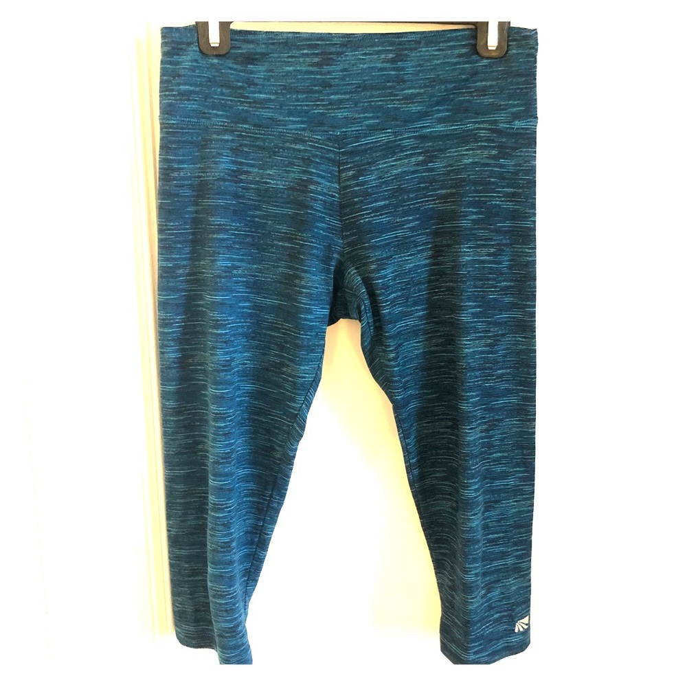 Marika Blue Cropped Leggings